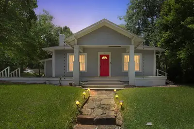 Image de New! Magnolia House Walk to Festival Park
