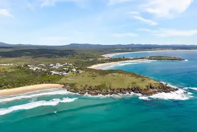 Image de Pipe Dreams offers an idyllic retreat, nestled just steps from the stunning Ocean View Beach.