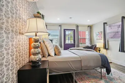 Image de Charming cottage with WiFi and courtyard in delightful New Orleans