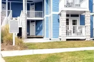 Image de Oasis Family Cottage-Getaways\nHome in Shanty Bay, On
