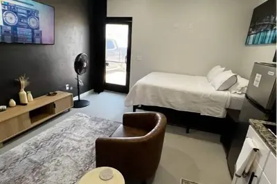 Image de Crash Pad- Studio West Room 502b