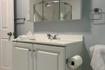 Image de 5-bedroom house near Harvard Business School and Science Engineering Complex