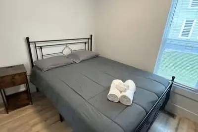 Image de Spacious 6-bedroom house with Ac, WiFi in beautiful Niagara Falls