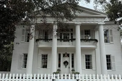 Image de The 1832 Jackson House in the Feliciana Hills