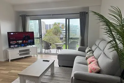Image de Penthouse Perfection 3 bd, 2 bth-free carpark and pool