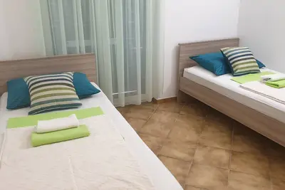 Image de Appartement de deux chambres avec le balcon Vrsi - Mulo, Zadar (A-24619-b)