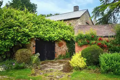 Image de 2 chambres à coucher à Sidmouth