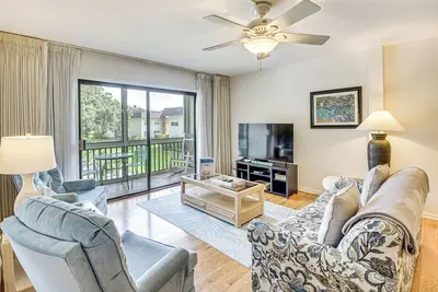 Image de < 1/2 Mi to Coast: New Smyrna Beach Getaway