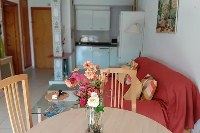 Image de Bright apartment with pool and garden (200 meters from the beach)