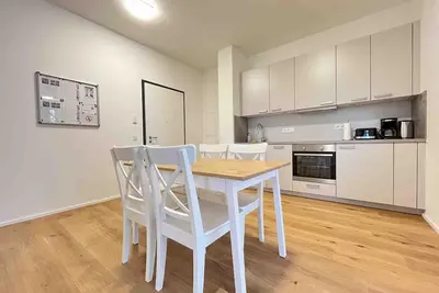 Image de (Am1036) Modern fitters' apartment with balcony