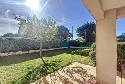 Image de Appartement paisible à 100m de la plage, avec jardin