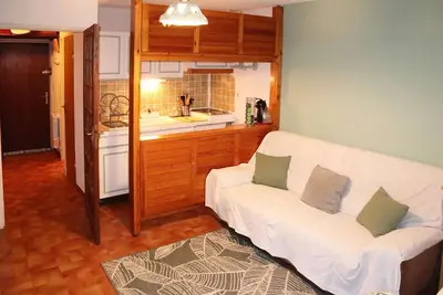 Image de Studio confortable à Les Orres, accès direct aux pistes, WiFi et parking privé