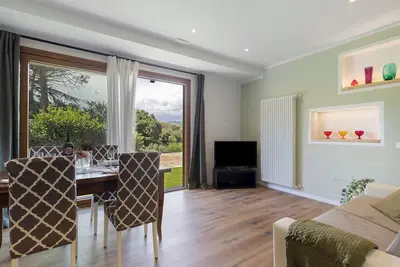 Image de Appartement 'Bellavista Cottage Salvia' avec jardin partagé, Wi-Fi et climatisation