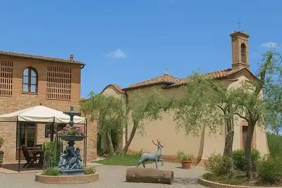 Image de Confortable appartement dans une maison de vacances avec piscine, climatisation, Wifi, Tv et parking