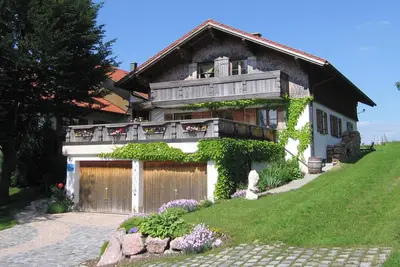 Image de Studio 'À Pfronten' avec vue sur la montagne, balcon et Wi-Fi
