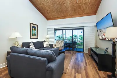 Image de South Seas Beach Villa 2121: Your Exclusive Two-Story Beach Villa with Direct