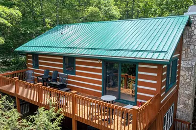 Image de Book Your August Cabin Retreat Before It's Gone @Mount Jefferson Vistas