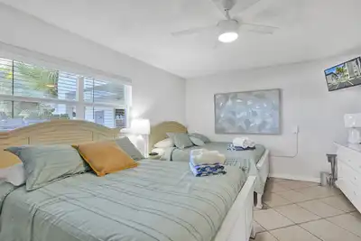 Image de Beachside Bliss – Steps from the Sand: Discounted!