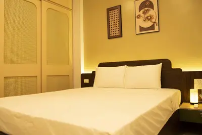 Image de Central Old Quarter 2br | Balcony | Steps to Hoan Kiem| Bamboura Home