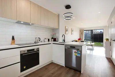 Image de Modern Townhouse near Mount Mangere and Airport