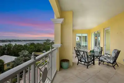 Image de Upscale Penthouse Condo in the heart of Siesta Key - Penthouse Paradise