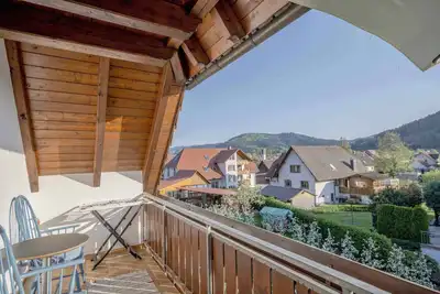 Image de Appartement \"Panoramablick\" avec vue sur les montagnes, terrasse partagée et Wi-Fi