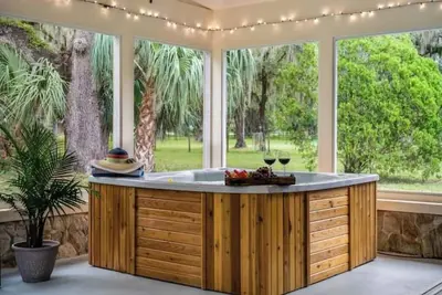 Image de New-Family Fun Oasis-Near Springs-Bring Your Boat-Huge Yard-Game Room-Spa-Ev