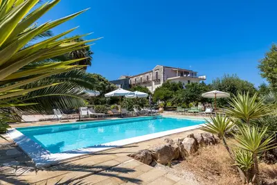 Image de Appartement 'Edera In Villa Flavia' avec piscine partagée, Wi-Fi et climatisation