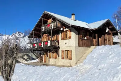 Image de Chalet \"Mariouchka\" avec vue sur les montagnes, terrasse privée et Wi-Fi