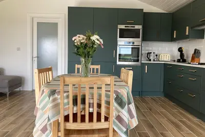 Image de Cabin 485 - Claddaghduff - sleeps 4 guests  in 2 bedrooms
