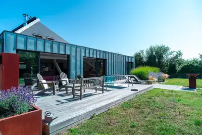 Image de L'Oeuvre Cachée - Maison au cœur des arbres