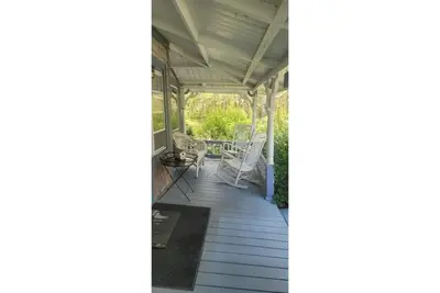 Image de Charming, Victorian in East Chop
