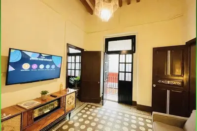 Image de Centrally located apartment with history and style
