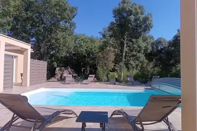 Image de Nid des Hirondelles - Meublé tout confort au calme - Clim Piscine Jacuzzi