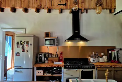 Image de Maison atypique en pleine forêt landaise: ruisseau, rivière, proche de l'océan