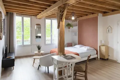 Image de Studio centre ville, calme, charmant, wifi