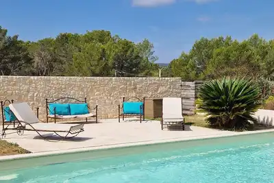 Image de Mas provençal et piscine privée