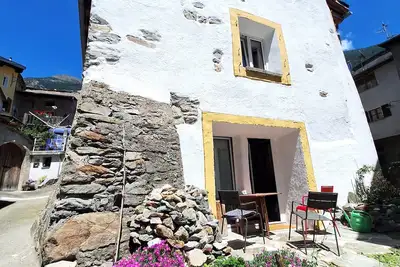 Image de Enjoy the charm of the hundreds of years old farmhouse.