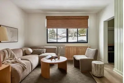 Image de Bluebird Lake Placid King Suite l Sleeps 4 Comfortably