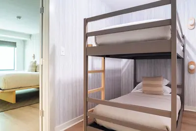 Image de King Bunk Suite l Great for Families at Bluebird Lake Placid