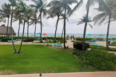 Image de Beautiful Ground Floor 2br Beach Condo-Steps to Pool & Ocean