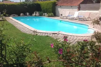 Image de Beautiful pet-friendly converted barn in Loire Valley with private heated pool!