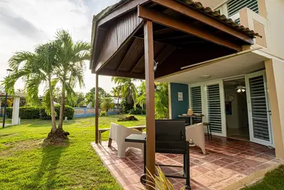 Image de La Casita. Charming Family Villa just steps from the beach. Full/Ac and Wifi.