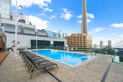 Image de Executive 2 Washrooms 2 Beds Suite & Free Parking near Cn Tower & Rogers Centre
