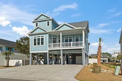 Image de The Easy Breezy - New Construction just steps from Garden City Beach!