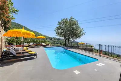 Villa Sea Eagle Pool And Relax, Alassio, Italy