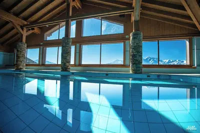 Image de Grand Duplex 115 m2 Dans Chalet Standing Mgm Avec Piscine Chauffee 4 ****