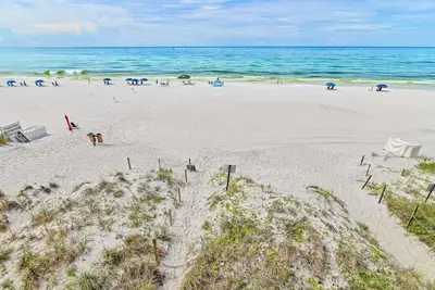 Image de Front-Row Gulf Views\\Sleeps14\\ Direct Beach Access to White Sand & Emerald Waves
