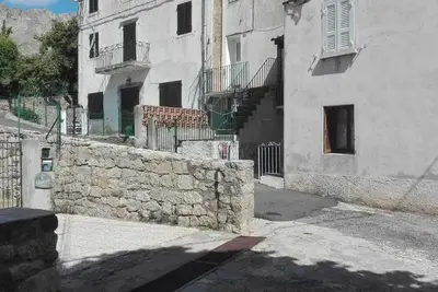 Image de Homerez - Charmante maison avec vue sur la montagne Ă Albertacce