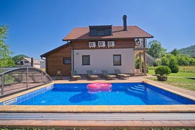 Image de Villa Debelo Brdo by Villas Guide